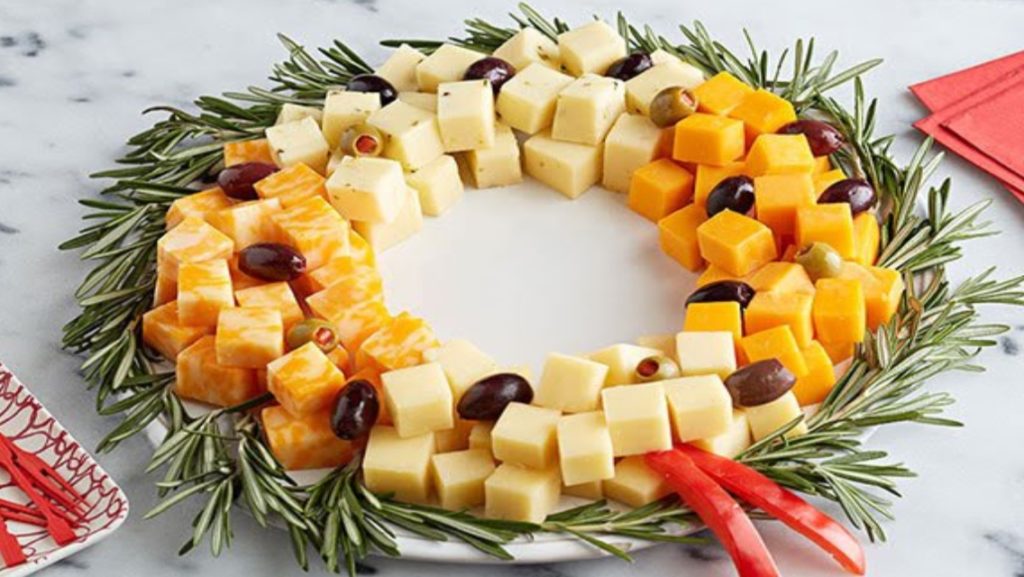 cheese wreath perfect for appetizer for Christmas