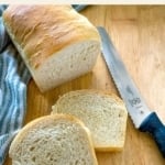 Titled graphic for sourdough sandwich bread recipe.