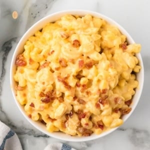 A bowl of mac and cheese.
