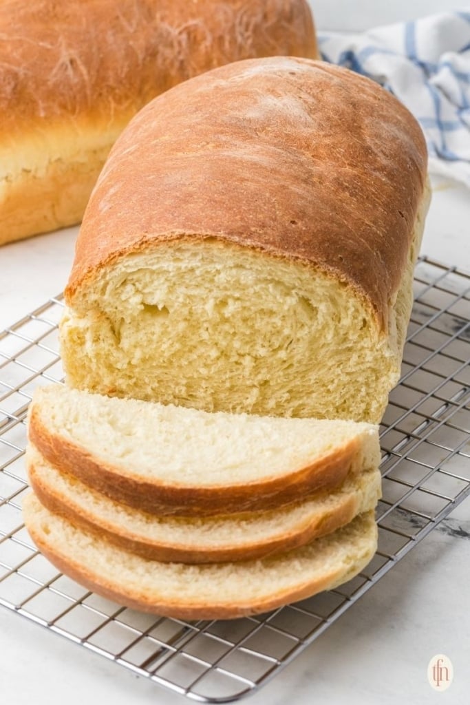 5-Ingredient Sandwich Bread hero image.