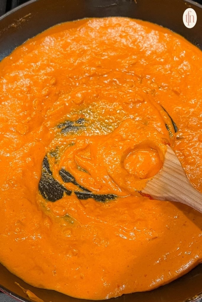 Carbone Spicy Rigatoni prep.
