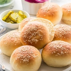 a plate of Hamburger Buns.