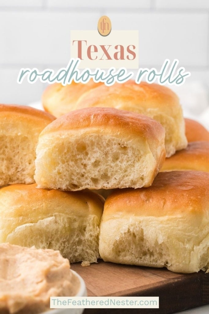a graphic pin image for Texas Roadhouse Rolls.