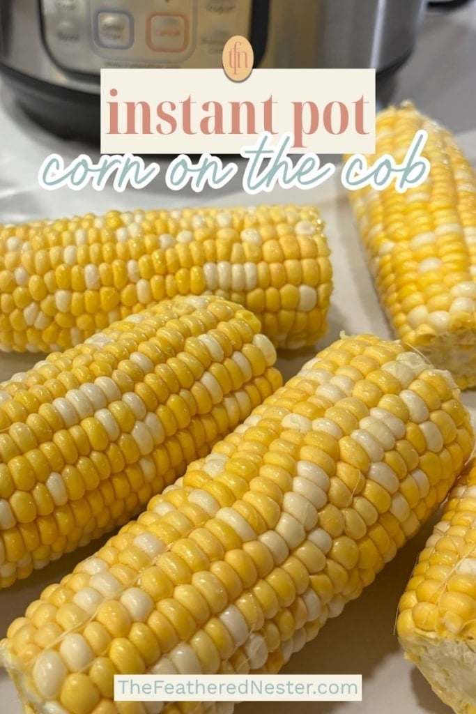 a graphic pin image for instant pot corn on the cob.